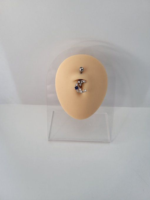 Piercing nombril lune 