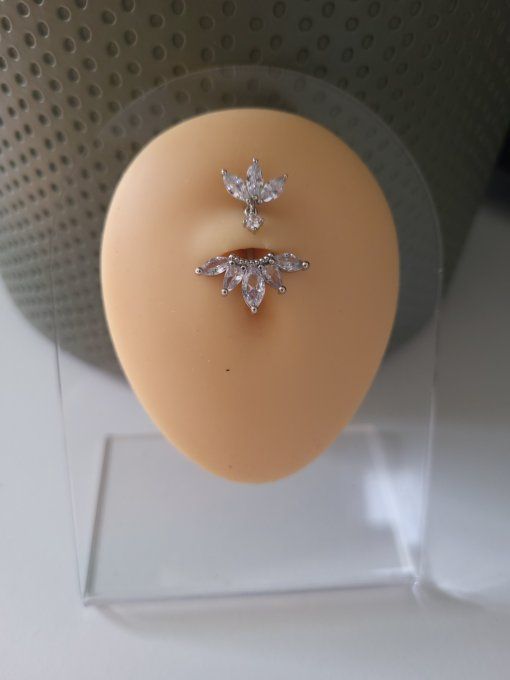 Piercing nombril elegant